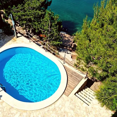 Neptune * Starigrad Paklenica