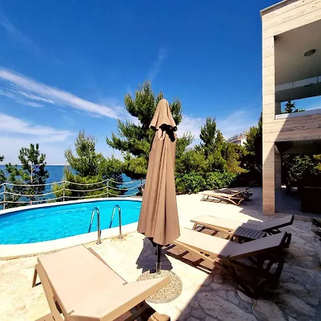 Neptune Vila Starigrad Paklenica